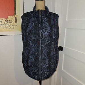 Chico's Chambray Reversible Blue Quilted Vest. Size XL. EUC. No Tags.
